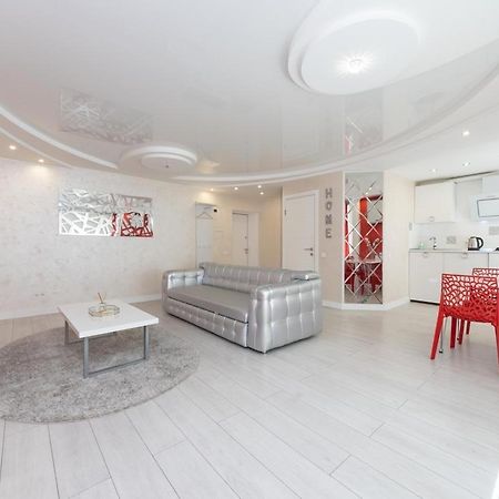 Flat24 On Lesi Ukrainki 3 Apartment Kyiv Exterior photo