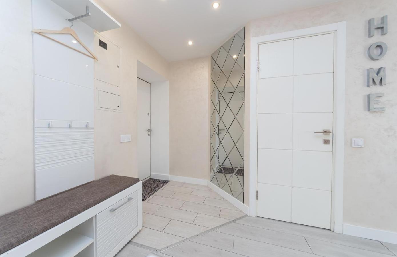 Flat24 On Lesi Ukrainki 3 Apartment Kyiv Exterior photo