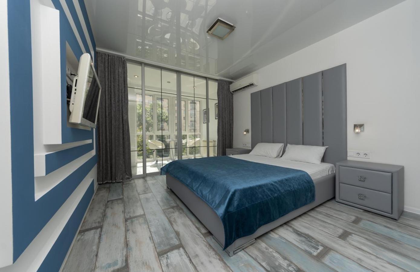 Flat24 On Lesi Ukrainki 3 Apartment Kyiv Exterior photo