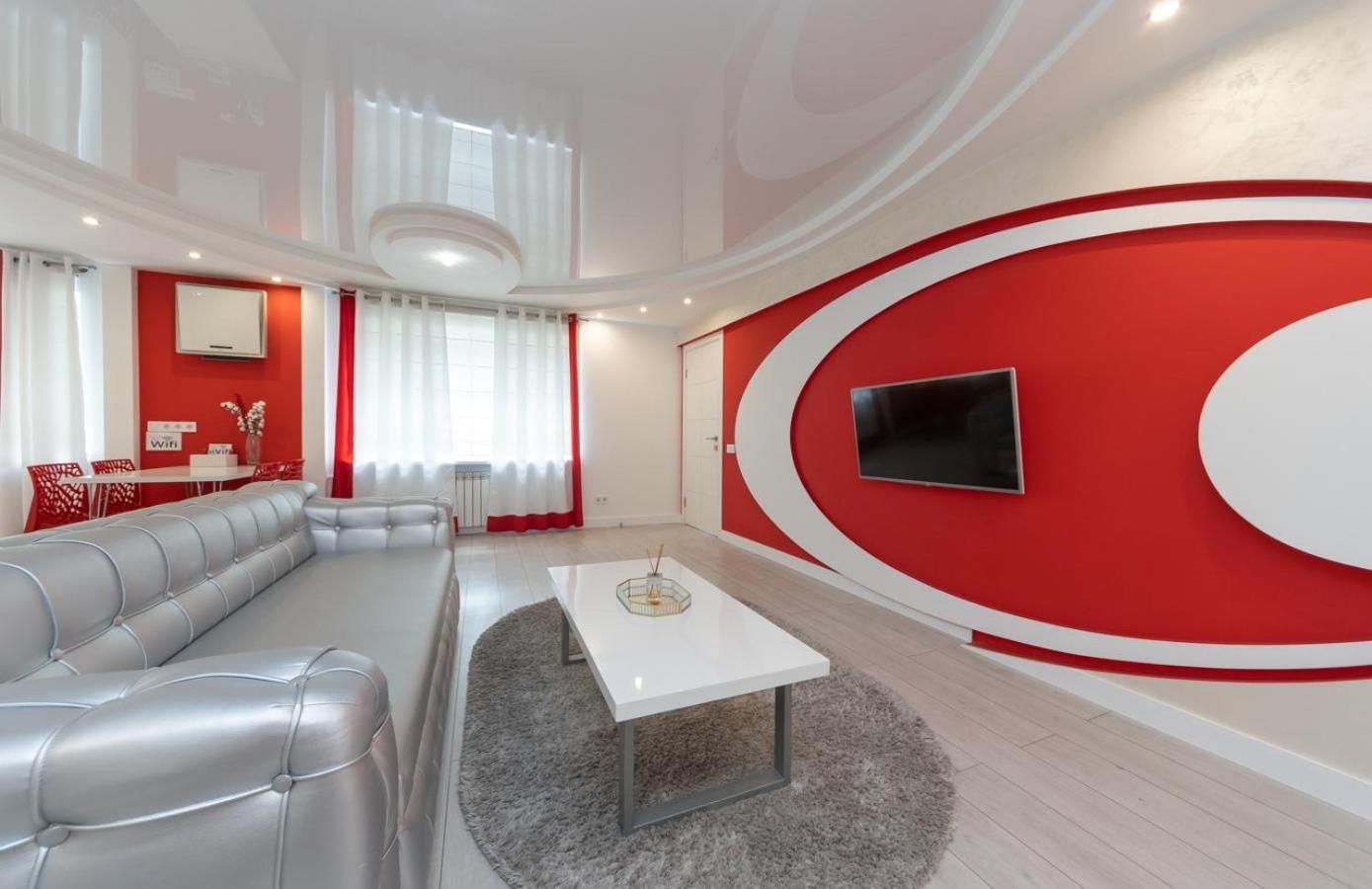 Flat24 On Lesi Ukrainki 3 Apartment Kyiv Exterior photo